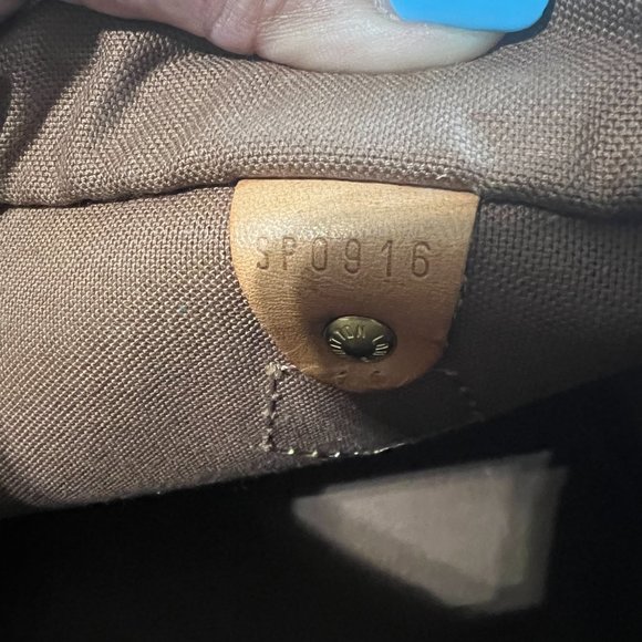 Authentic LV Speedy 25 - Picture 12 of 13